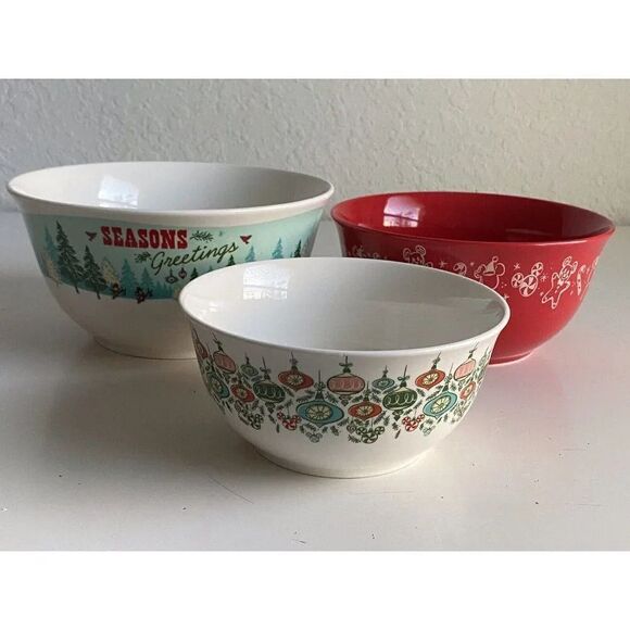 Set Of 3 DISNEY PARKS MICKEY & FRIENDS CHRISTMAS NESTING MIXING BOWLS NEW - Picture 1 of 12